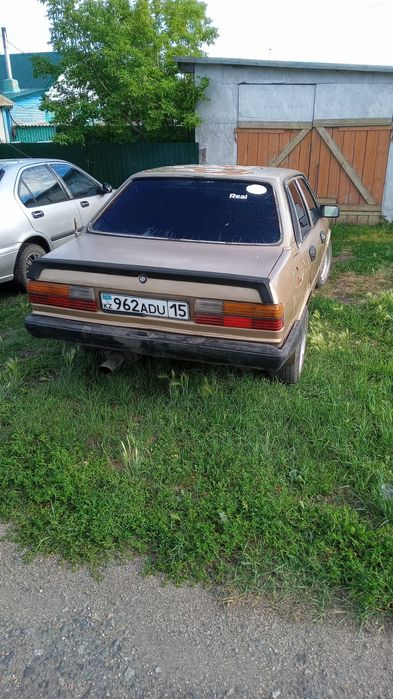 Продам машину  срочно