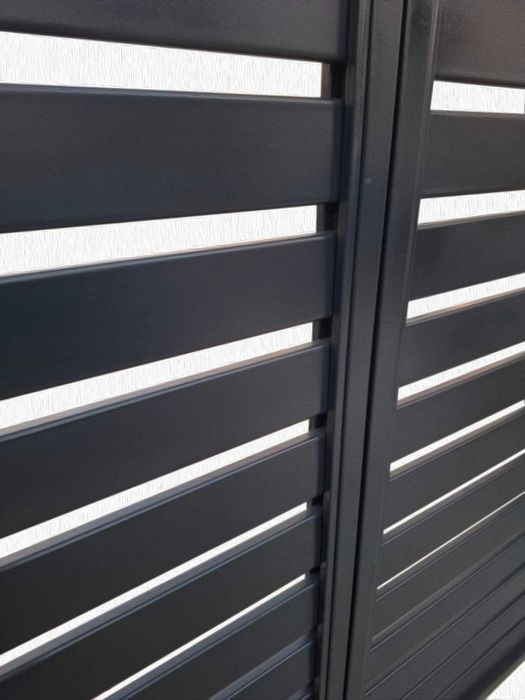 Poarta din teava rectangulara 100x20 – design modern si rezistenta