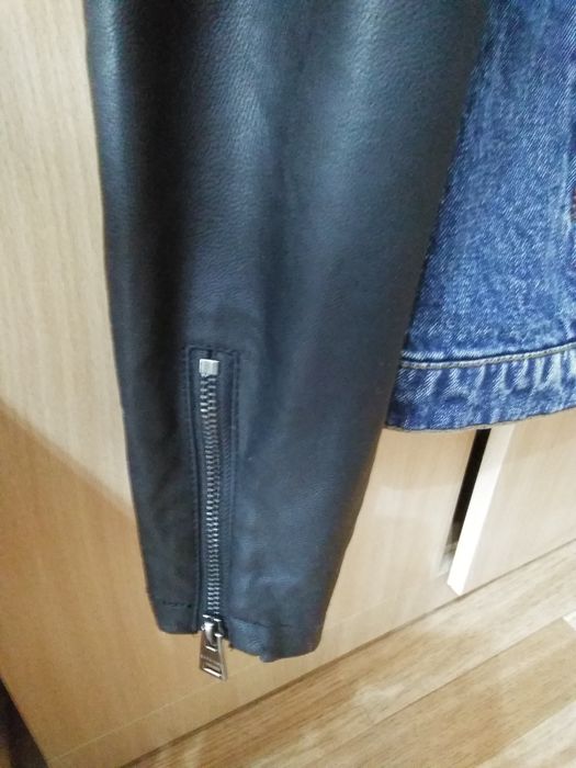 Продам мужскую джинсовую куртку.