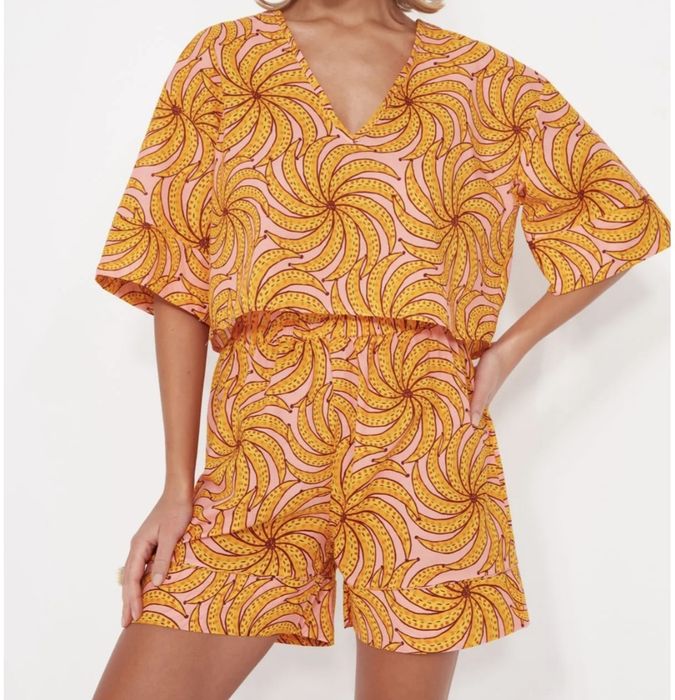 Set Trendyol femei,mărimea Xs, potrivit ai pt S-M micut