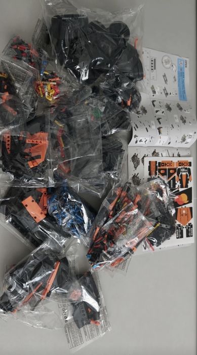 Продам MCL39 formula1 lego