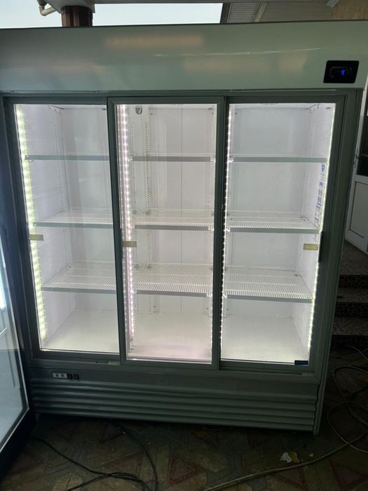 Холодильник витрина ветринный холодильник
