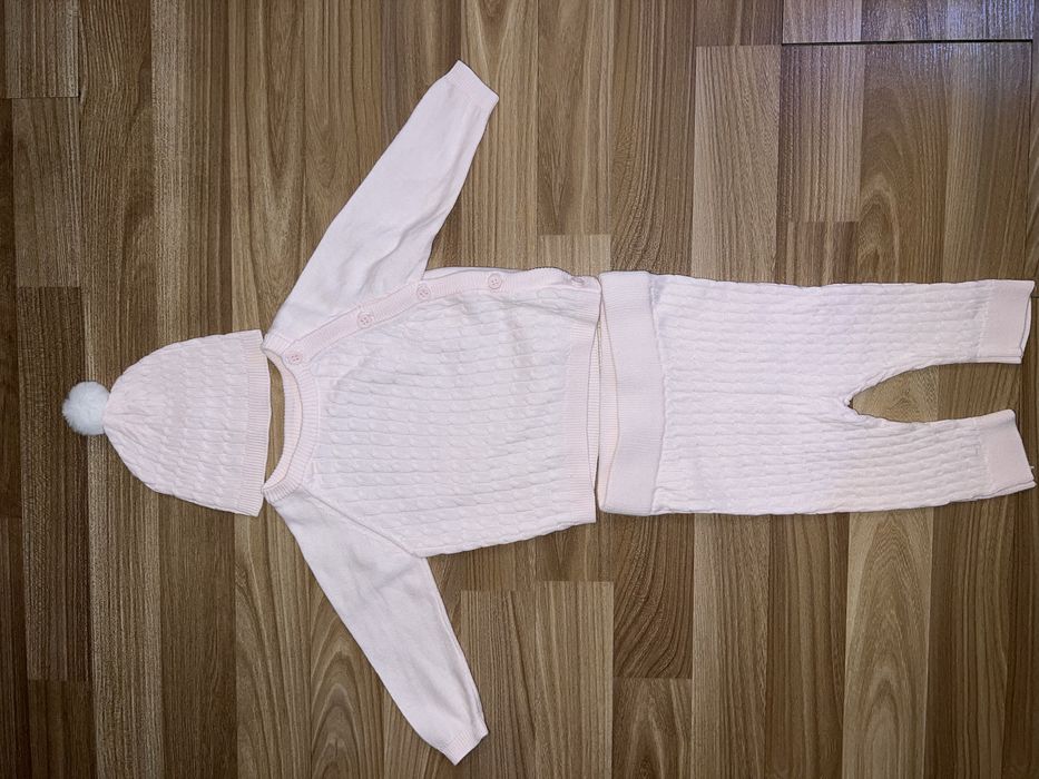 Комплект новый на девочку