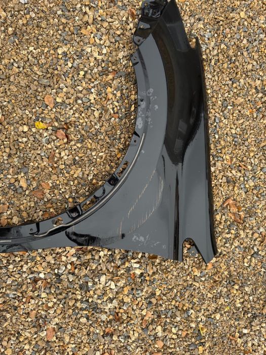 Продам крыло на  рав 4.