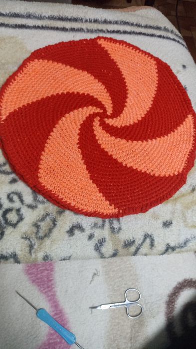 Продам вязаные ручные ратоты