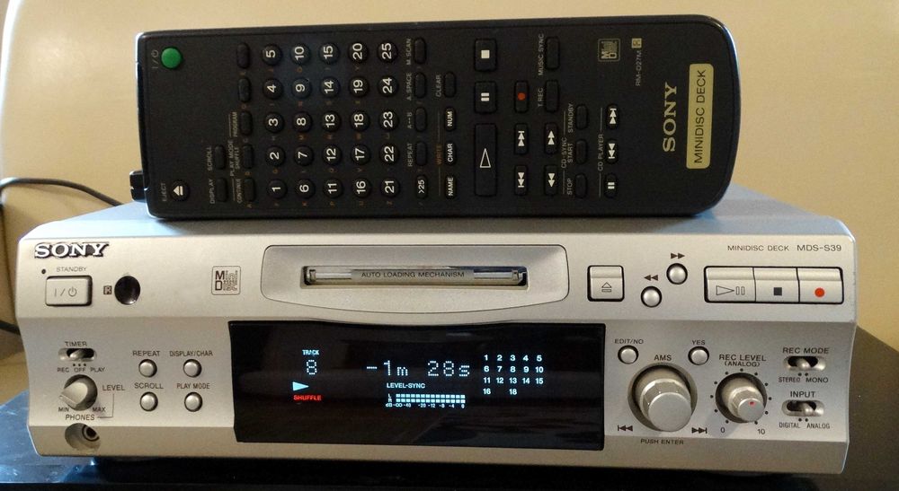 Minidisc Recorder Sony MDS-S39 Silver , telecomanda