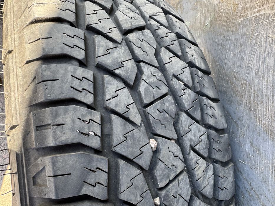 Продам комплект Triangle 292 235/60 r18