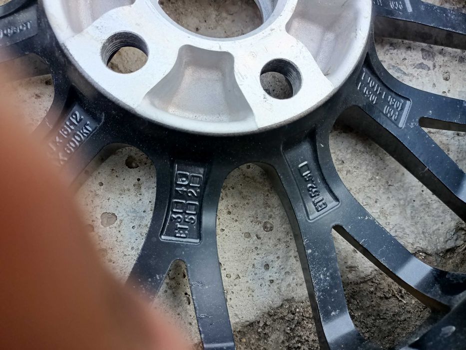 Продам диск с резиной