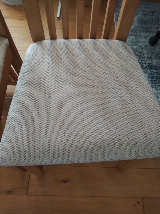 Трапезни столове