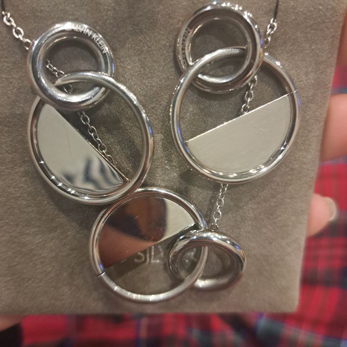 Обеци и гривна Calvin Klein