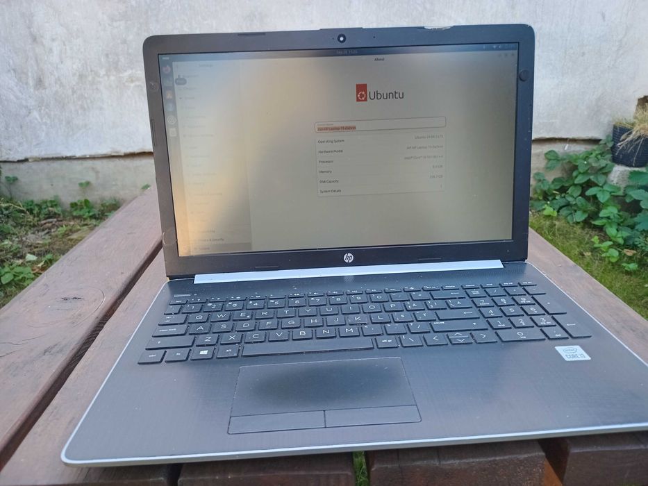 Laptop HP, i3, generatia 10,