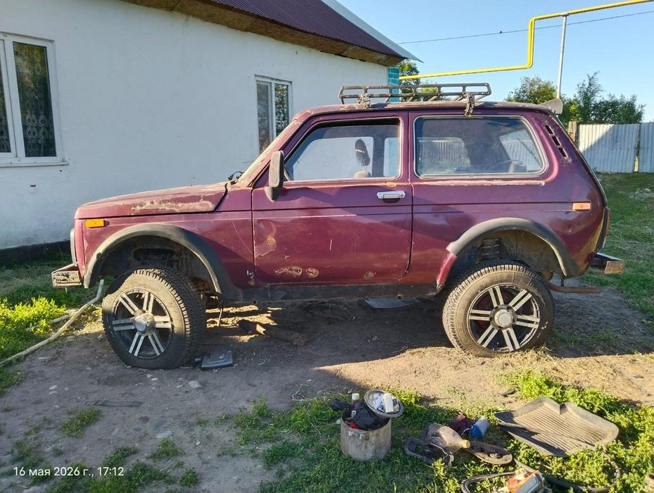 Нива на запчасть