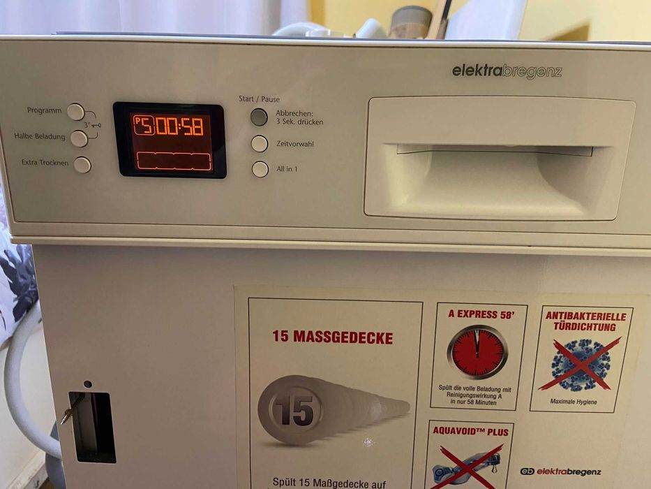 Миялна машина Elektra Bregenz, 15 комплекта, полувграждане