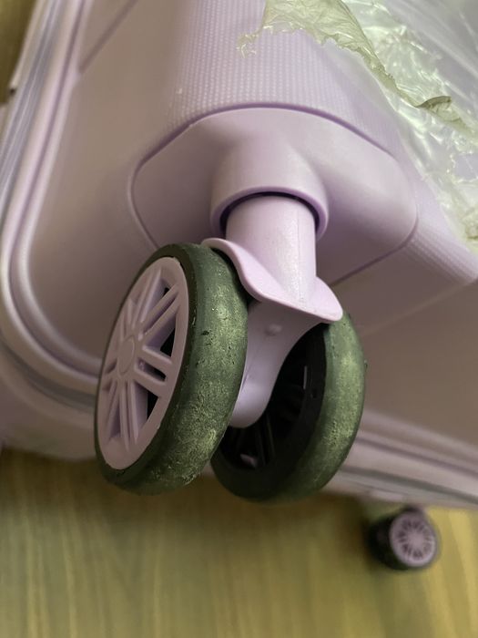 Чемодан Мелано новый превезлитс Египта