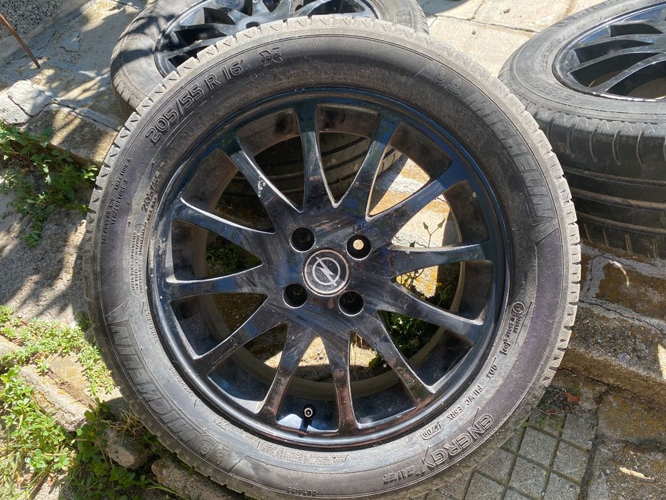 Гуми с джанти 16 цола