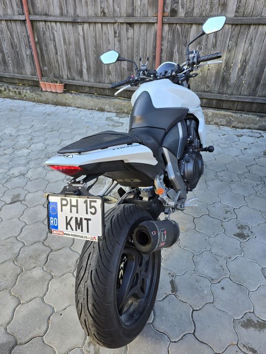 Vând honda cb 1000 r