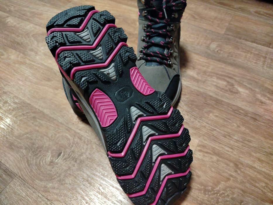 Женские ботинки 40 размера