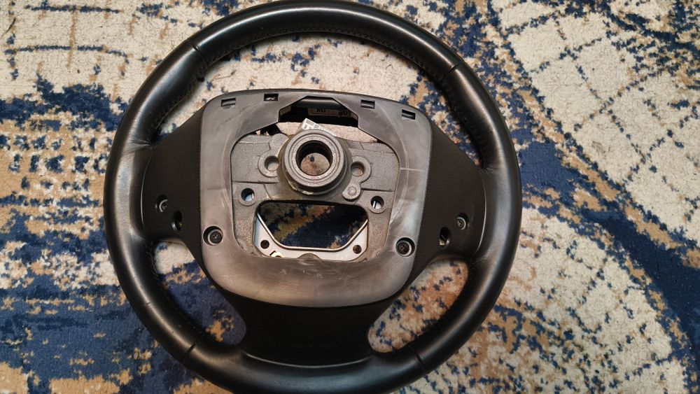 Volan comenzi Hyundai i20 2015-2019