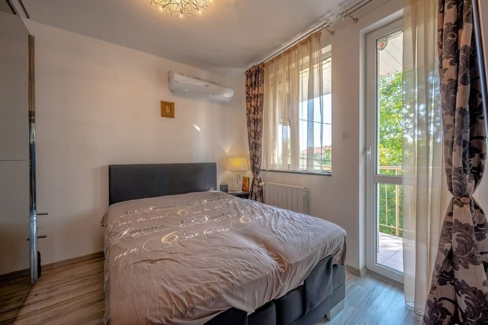 Дава се под наем Тристаен апартамент в с. Иваняне, Област София-град - 80 кв.м за 747.66 € - Снимка #4