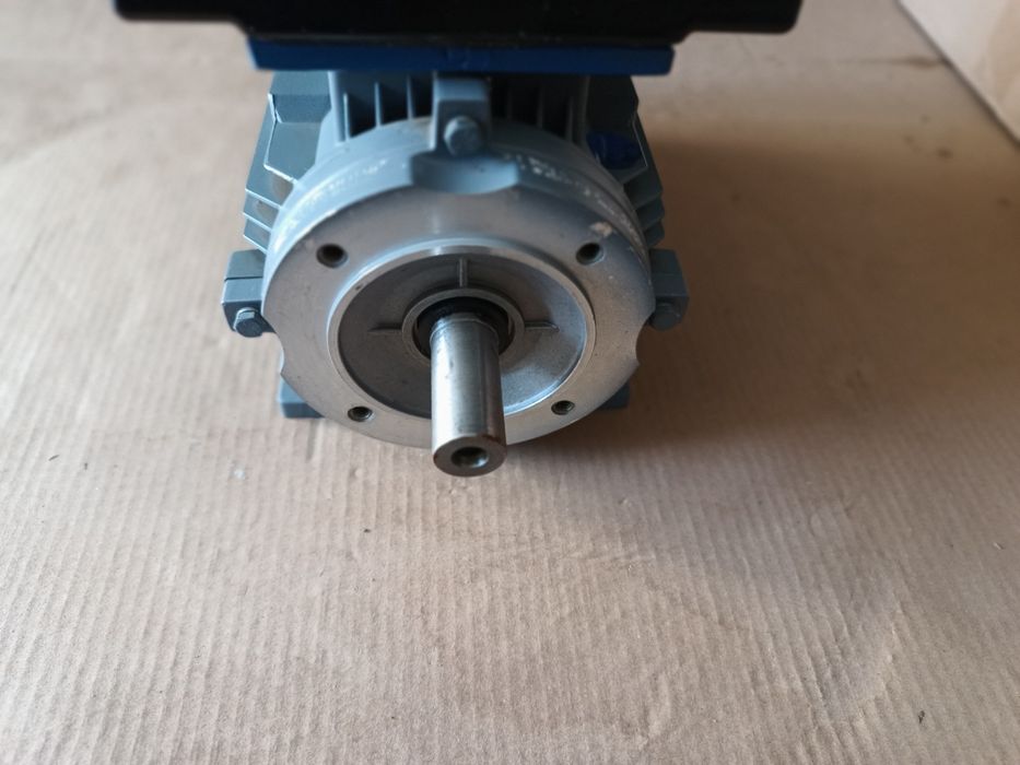 Motor 1.5 kW + VFD Danfoss FCD 315