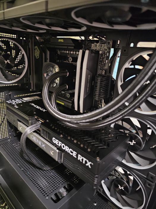 High-End RTX 5080 Phoenix GS / Ryzen 9 9900X3D / 64GB DDR5 / Custom Workstation & 4K Gaming PC