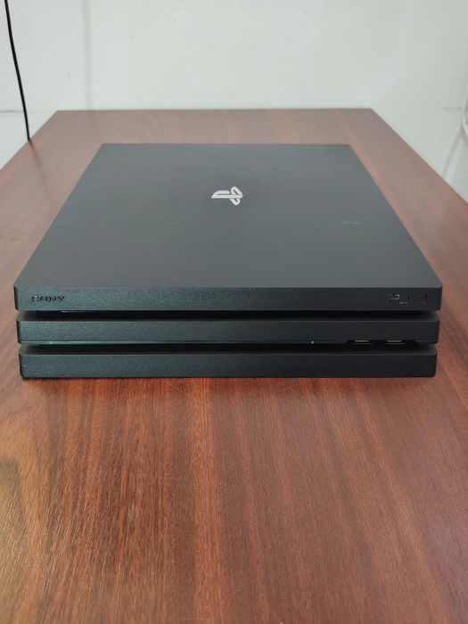 PS4 Pro modat goldhen