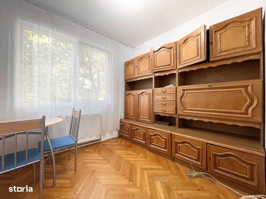 Apartament 2 camere, etaj 3 - zona Complexul Studentesc