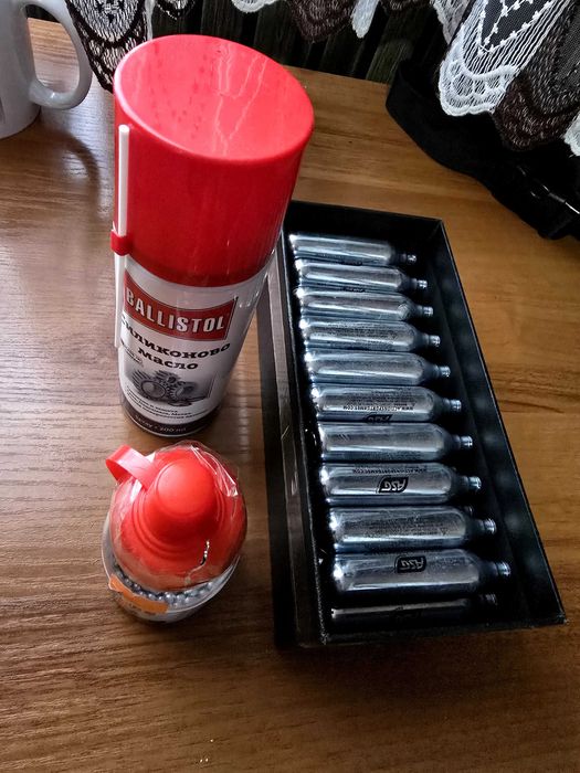 Ерсофт пистолет с СО2 капсули – отлично състояние