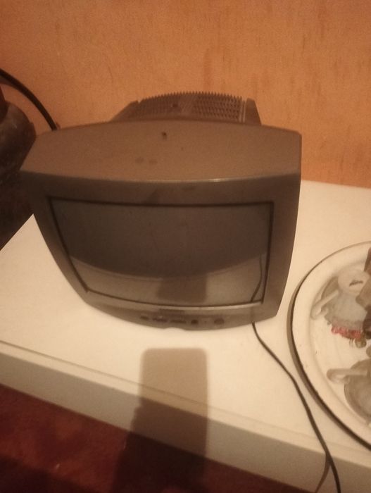 Продам телевизор