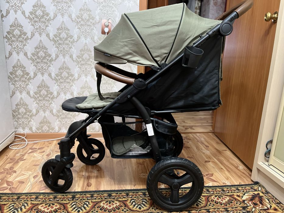 Коляска Tomix