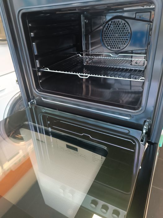 Фурна с керамичен плот Bosch inox