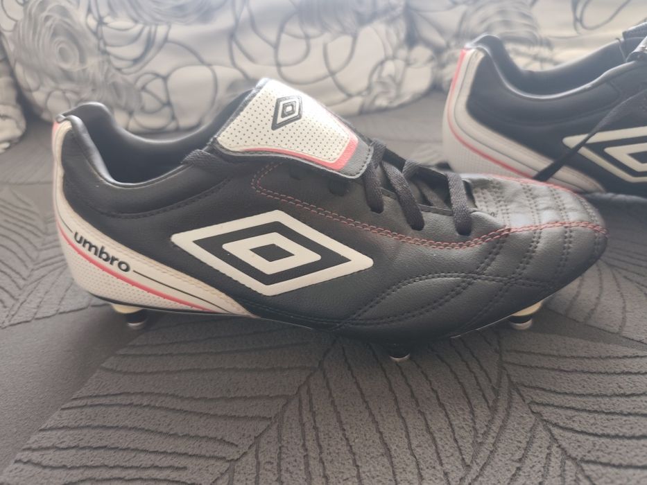 Бутонки Umbro 42.5, 27 см стелка