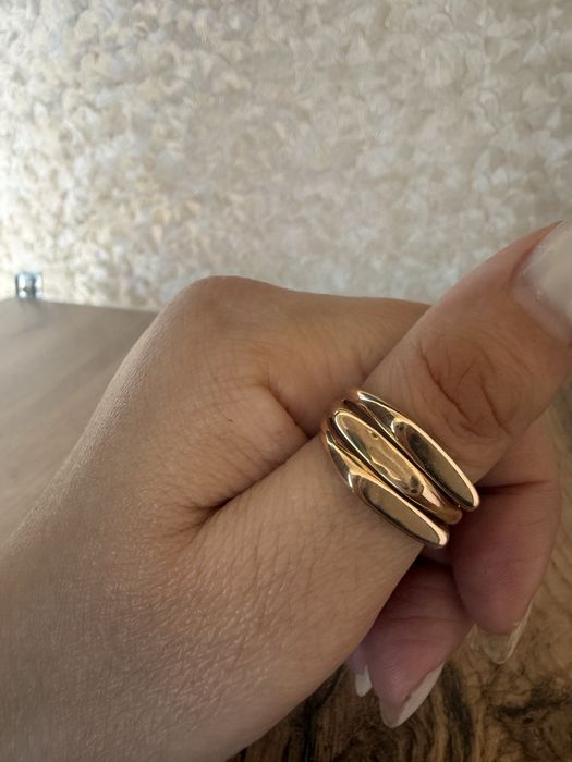 Продам золотое кольцо