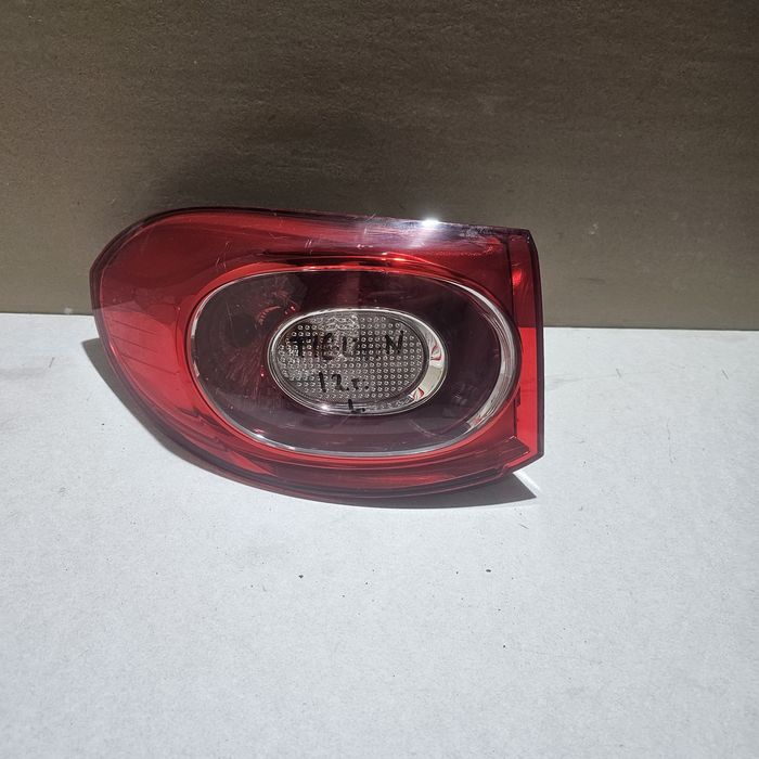 Десен външен стоп Volkswagen Tiguan I 2007-2015