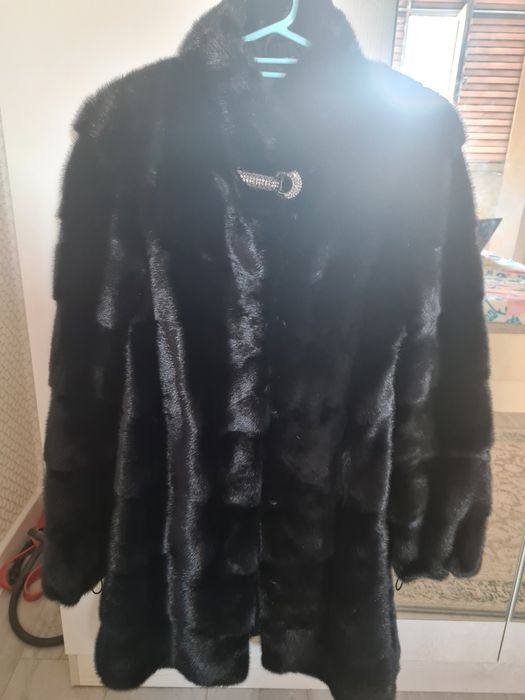 Продам норковую шубу.