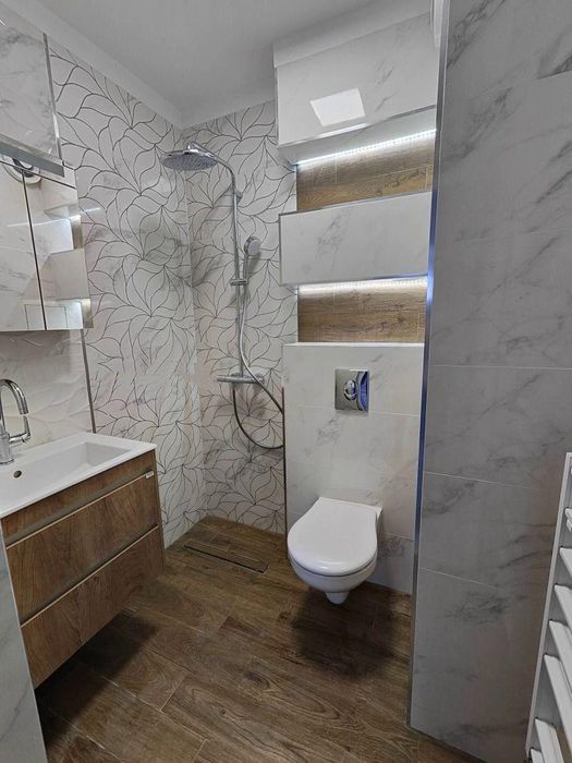 Двустаен апартамент в ж.к. Люлин 10.