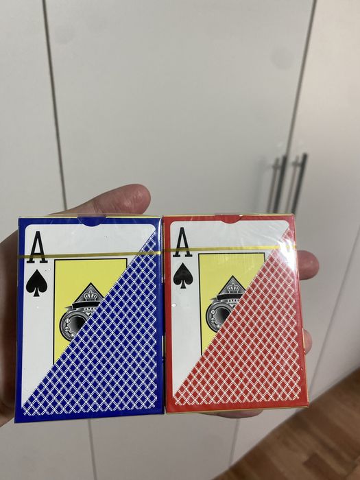 Игральные карты пластиковые