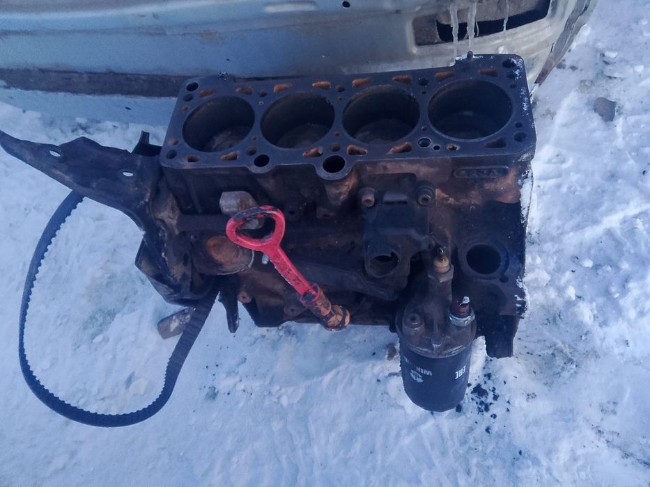 Продам блок двигателя