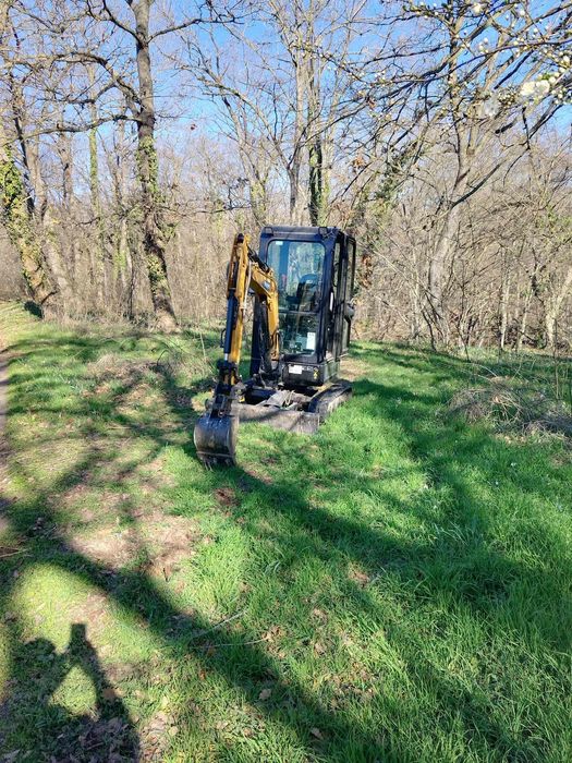Услуги с комбиниран багер, мини багер