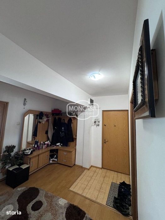 Apartament 3 camere zona Scoala 17, etaj 4