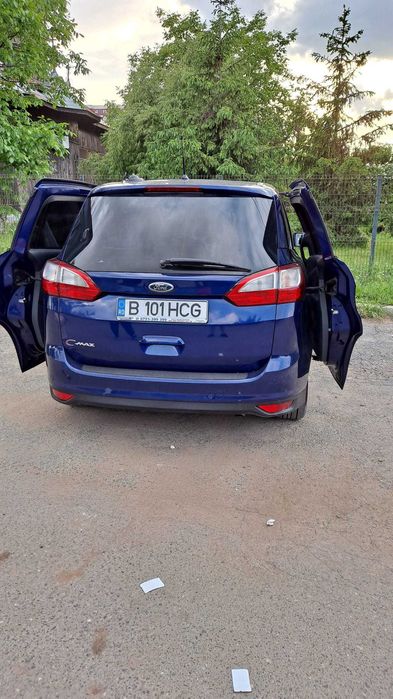 Ford grande c max  7 locuri
