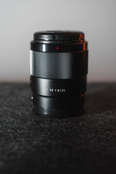 Sony FE 35mm f/1.8