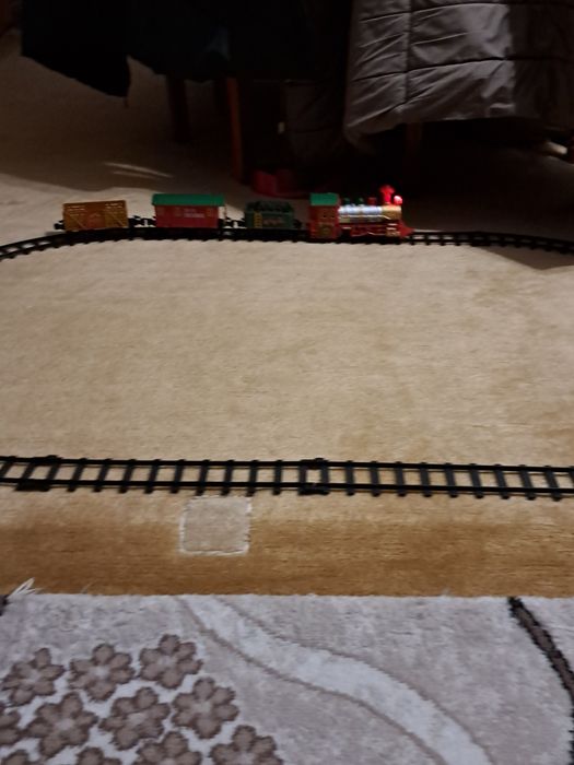 Trenuleț cu sina, funcționare perfecta, pe baterii