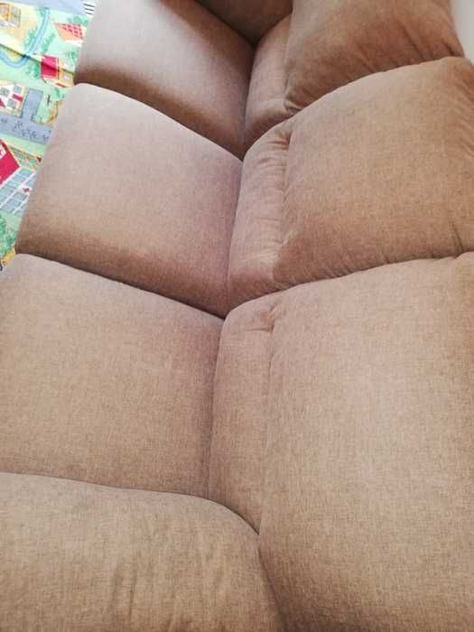 Curatare, igienizare Canapele, colțare, covoare, tapiterii auto. Etc