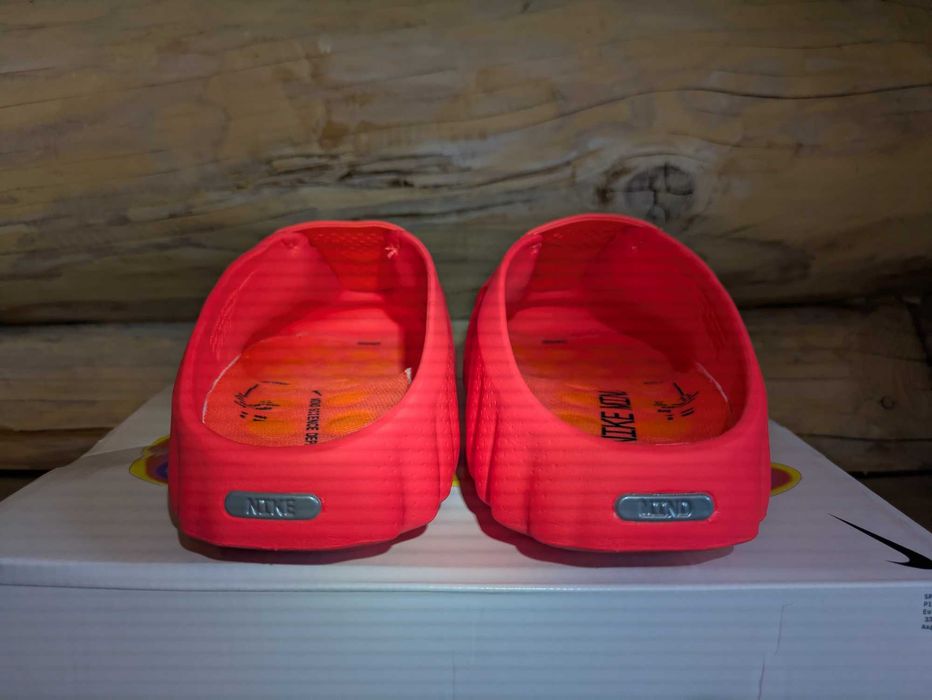 NIKE mind 001 "Solar Red" (44)