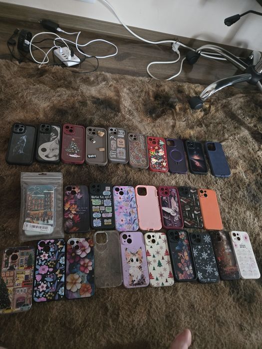 Vând Huse iphone 15