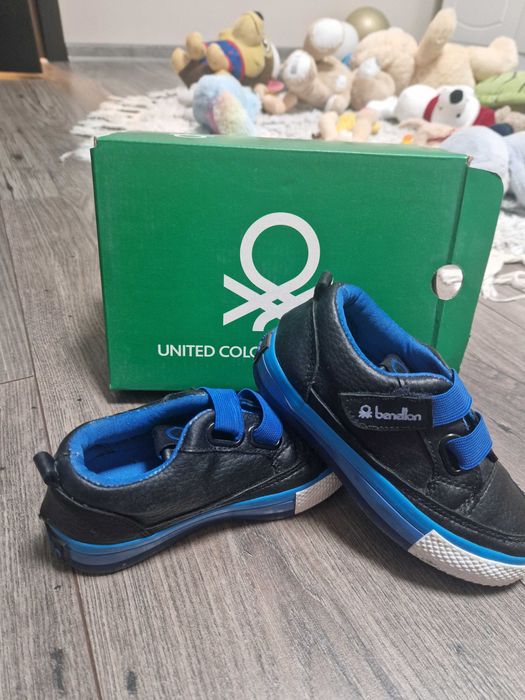 Кецове Benetton в черно и синьо