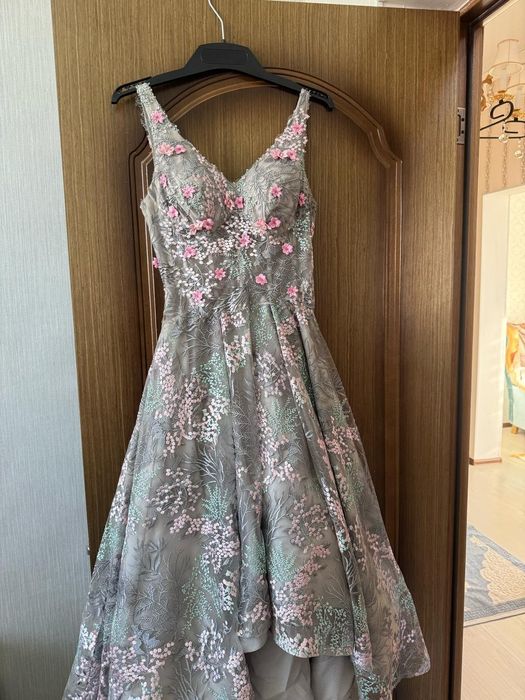 Продам платье для выпускного