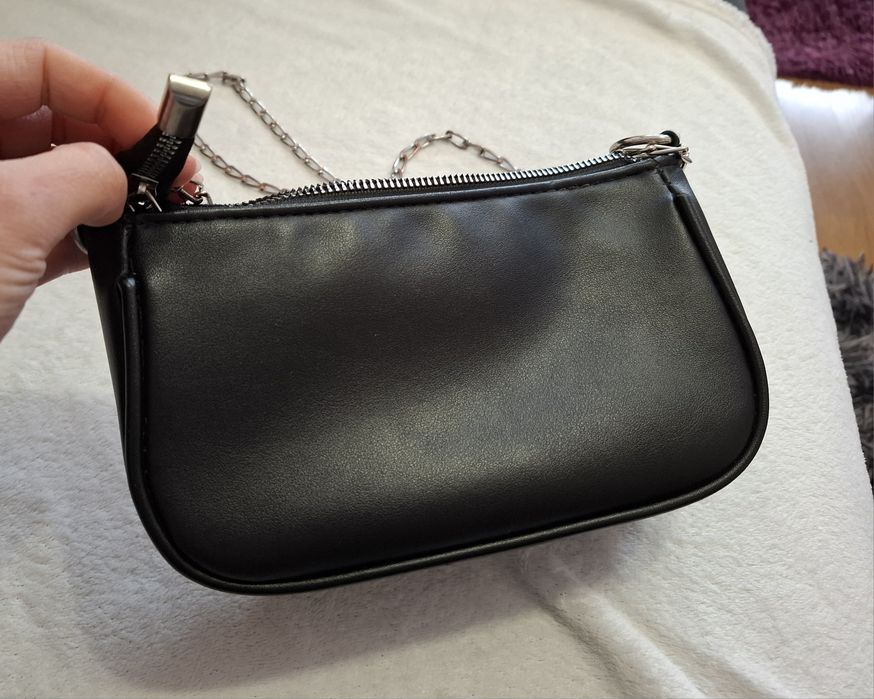 Малка дамска черна чанта