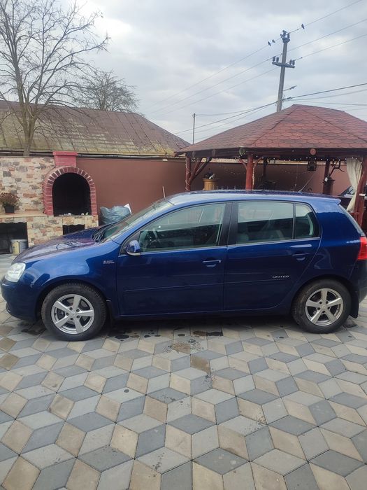 Volkswagen golf 5 1,4 benzina